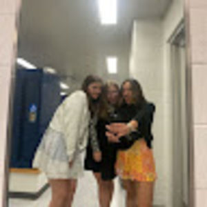 Meet your Posher, Lily